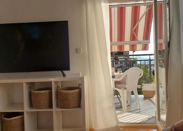 Apartment Anka, 2 Bedrooms, Spacious, Sunny, 84M2